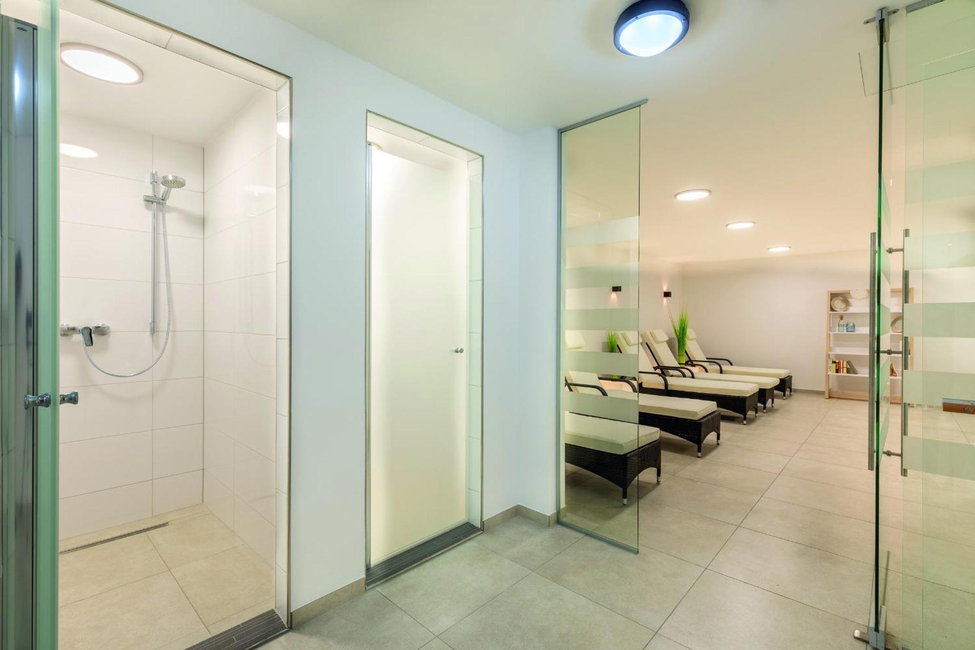 Aparthotel Ostseeallee Aparthotel Ostseeallee 4-31 Болтенхаген Екстериор снимка